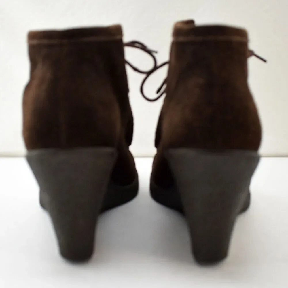 Banana Republic Wedge Heel Booties Women's 9.5 Brown Suede Leather Lace-Up